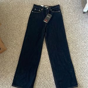 Levi's High Loose Jeans in Indigo